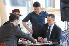 A Suhancok La cosa folkestra című előadása