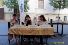 Borda Réka, Kustos Júlia és Seres Lili